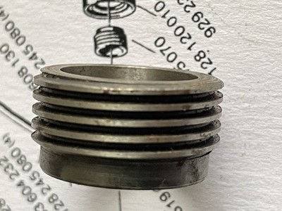 SACHS Dolmar KMS4 Wankel Motorsägen - Ersatzteil Ölpumpenschnecke - NEU