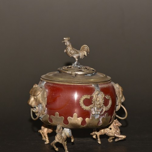 Ornaments of The Glazed Zodiac Leg Tiger Head Coiled Dragon Incense Burner - Picture 4 of 8
