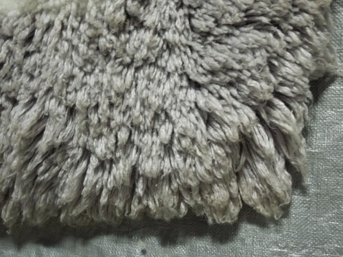 Vintage Handarbeit Riegel Haken Garn Teppich Deko Decke weiß grau Hund Shih Tzu - Bild 8 von 12