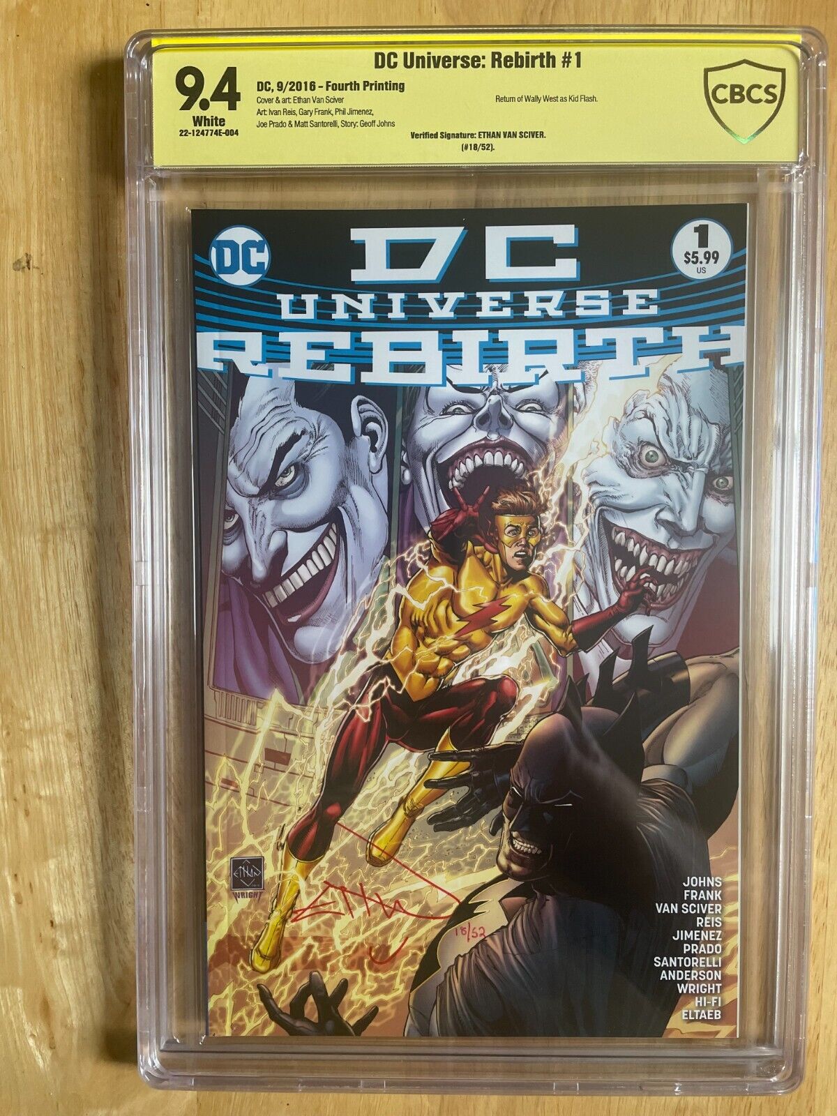 DC UNIVERSE: REBIRTH - CGC 9.4! ETHAN VAN SCIVER COVER / SIG!