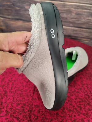 Oofos Oocoozie Mules Sherpa Recovery Comfort Shoes M11. ?NO WEAR!? Oofos Oocoozie Mules Tawny Sherpa Recovery  main image 2