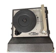 Hamilton Electronics Model 930 Vintage Record Player Peter Pan record lot
