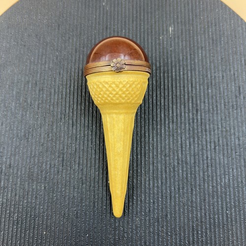 Limoges Peiut Main Rochard France Trinket Box Chocolate Ice Cream Cone 4.75in.
