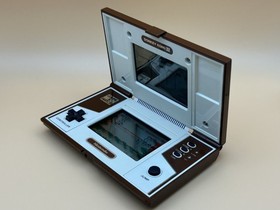 Nintendo Game & Watch Pocketsize DONKEY KONG II JR-55 1983 w/ Box