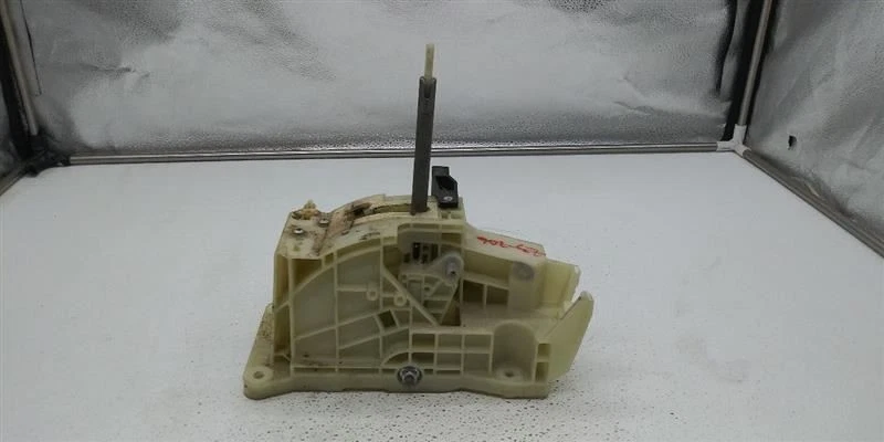 14 15 16 HYUNDAI ELANTRA TRANSMISIÓN CONJUNTO PALANCA DE CAMBIOS OEM 46700-3Y500 Foto 3 de 4