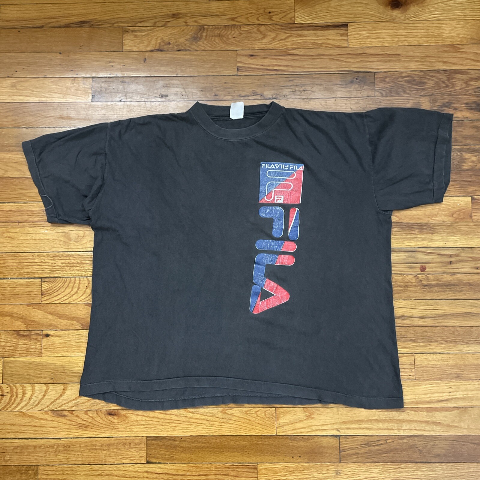 T shirt vintage anni 90 FILA sbiadita boxy fit punto singolo grafica taglia XL usata vintage
