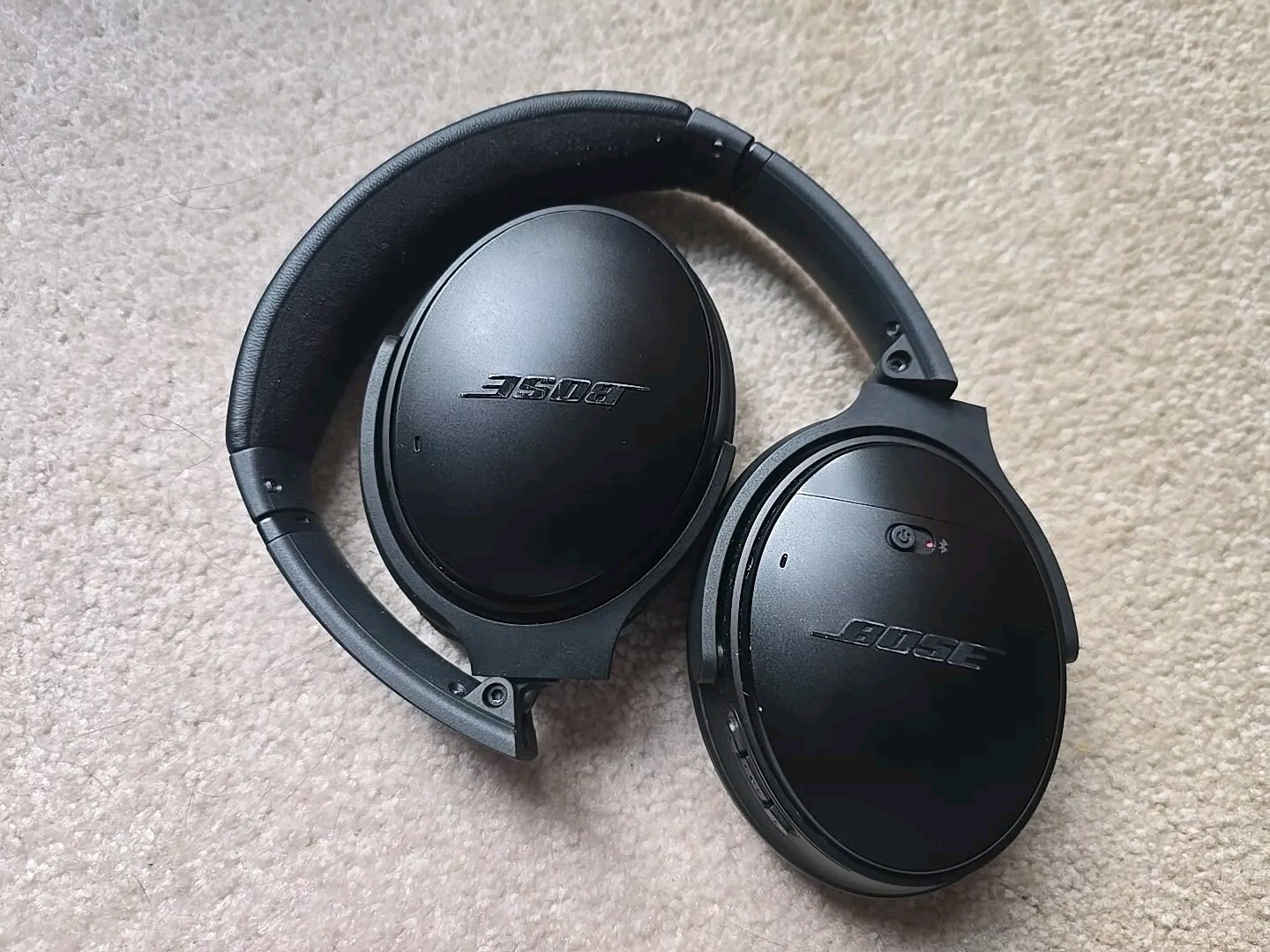 Bose QuietComfort Wireless Over-Ear Headphones - Black-image