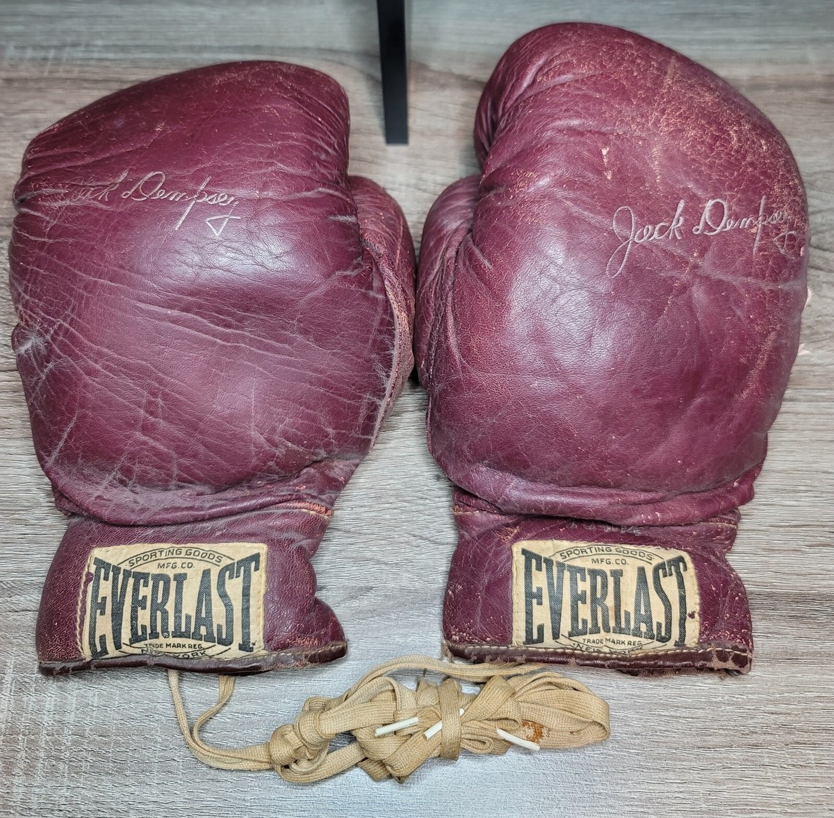 Vintage Everlast Boxing Gloves w/ Jack Dempsey Facsimile Factory 