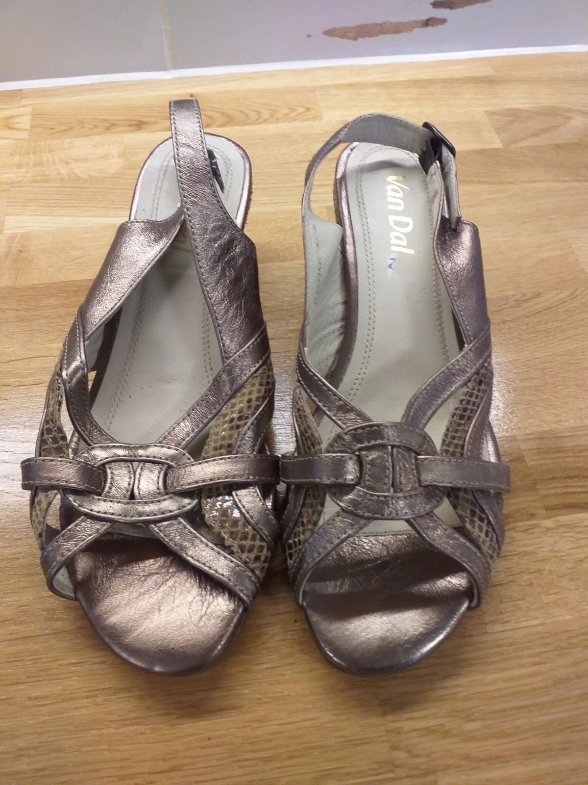 VANS Sandali scarpe Van Dal Hasting donna oro pelle tacco a blocco slingback taglia UK 5