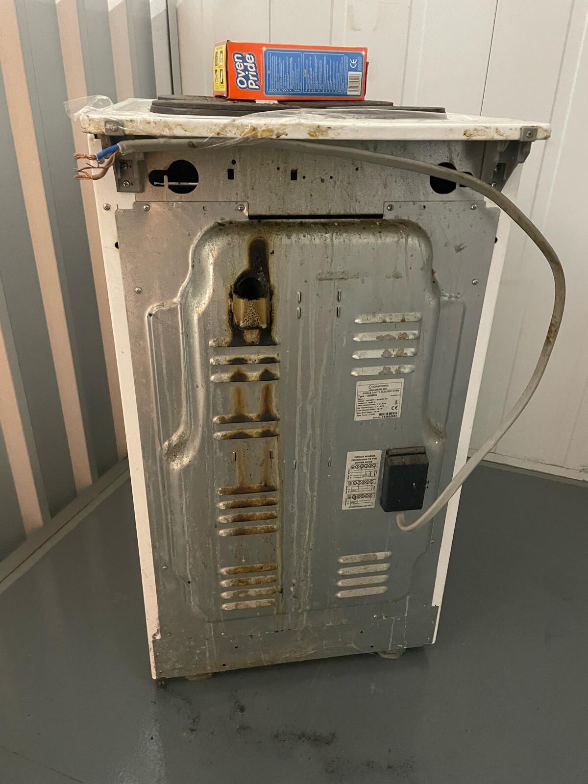 Abandoned Storage unit Leeds Roseville Road LS85DT Lot F391 eBay