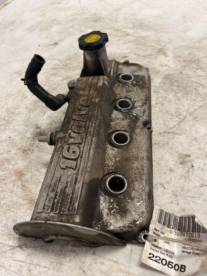 Cubierta de válvula de motor Geo Tracker 1994-1998 1,6 L OEM Foto 2 de 4