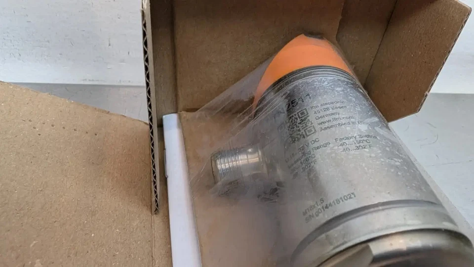 IFM Efector TN2511 Temperature Sensor w/ Display TN-045KCBD18-MFPKG/US/ -50 - 15 - Image 3 of 4