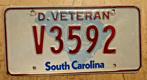 SOUTH CAROLINA DISABLED VETERAN AUTO LICENSE PLATE " V 3592 " SC