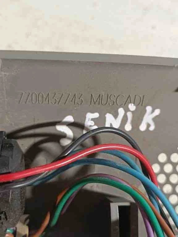 RENAULT MEGANE Scenic JA0/1 Altre centraline 7700437743 1.60 Benzina 31508604 - Immagine 3 di 4