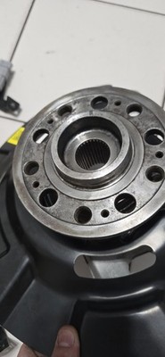 2022-2025 GENESIS GV70 AWD 2.5L REAR LEFT SPINDLE KNUCKLE HUB BEARING ASSEMBLY