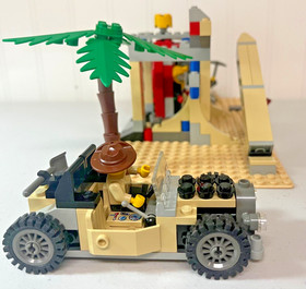 LEGO Adventurers Mummy's Tomb 5958 w/Minifigures, Vehicle, Instructions. no box