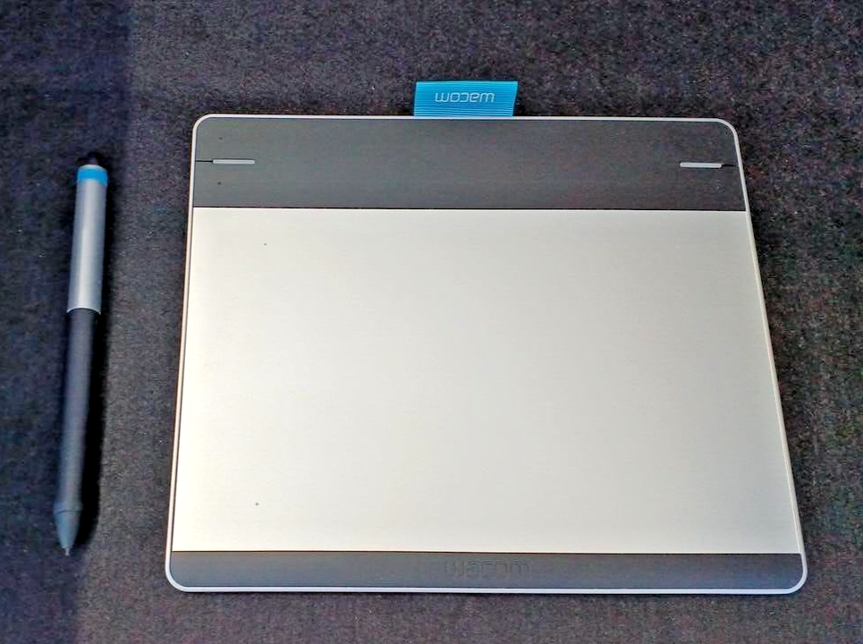 WACOM Intuos Pen & Touch CTH-480/S1 Small Size Creative