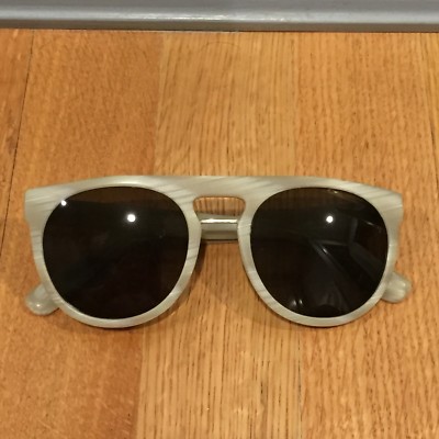 Marc Jacobs Pearlized Beige Sunglasses Marc Jacobs Marc 806/S Oval Sunglasses | Fashion Eyewear US main image 4