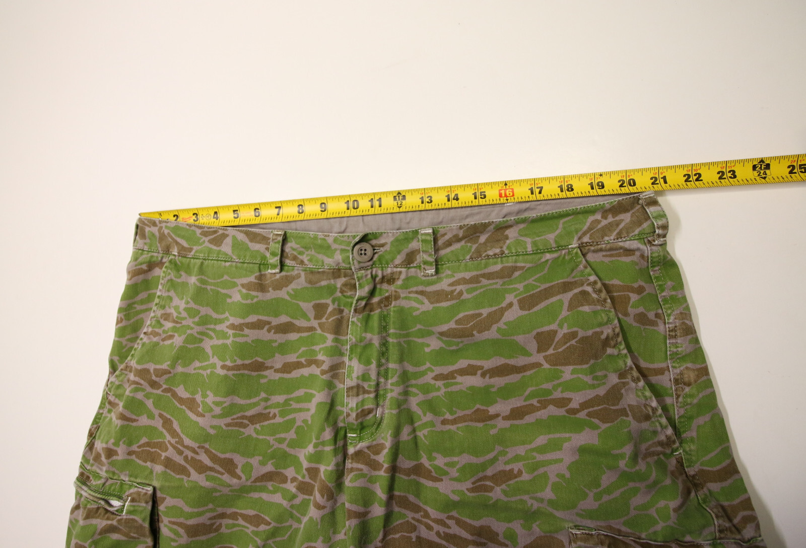 Nike Athletic Dept Mens 38 Jungle Camo Cotton Canvas 10" Inseam Cargo