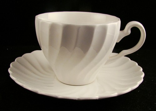 Service 2 tasses 300 ml Chats emballage décoratif Queen Isabell