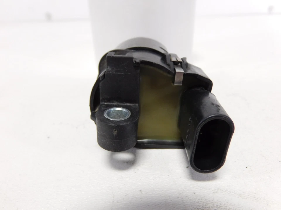 07-13 GMC Sierra 1500 Ignition Coil OEM LKQ - Изображение 3 из 4