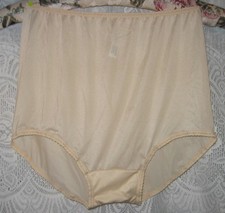 NEW SZ 11 BALI FULL CUT NEARLY NUDE SILKY GRANNY PANTIES BRIEFS 2633
