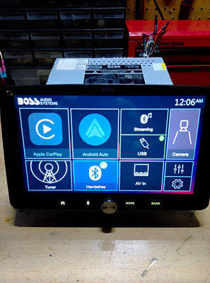 Boss Audio Systems BCPA9 9'' Car Stereo CarPlay, Android Compatible