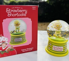 The Wonderful World Of Strawberry Shortcake Lemon Meringue Snow Globe