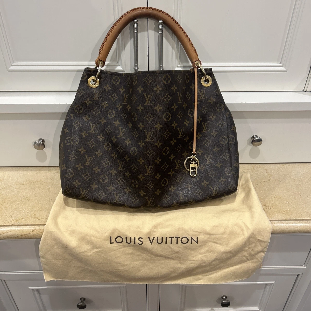 Louis Vuitton Artsy GM Monogram