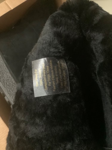 NWOT Cougar Cozy Up Genuine Shearling Black Suede Waterproof Boots Sz US 9 - Picture 4 of 6
