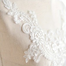 1PC Flower Lace Embroidery Patch Applique Craft for DIY Wedding Dress Clothing