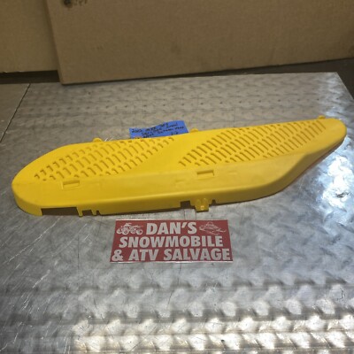Screen Hood Screen Vent Right # 517302243 Ski-doo 2002 MXZ 700 Snowmobile