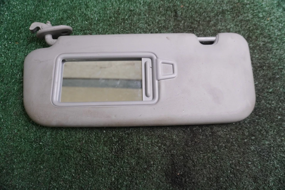 Parasol KIA RIO 2019 2020 lado del conductor OEM 1 pieza 268-12388R Foto 2 de 3