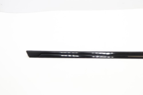 2021 -2024 CHEVROLET SUBURBAN REAR LEFT SIDE QUARTER PANEL MOLDING OEM BLACK_GBA - Picture 2 of 10