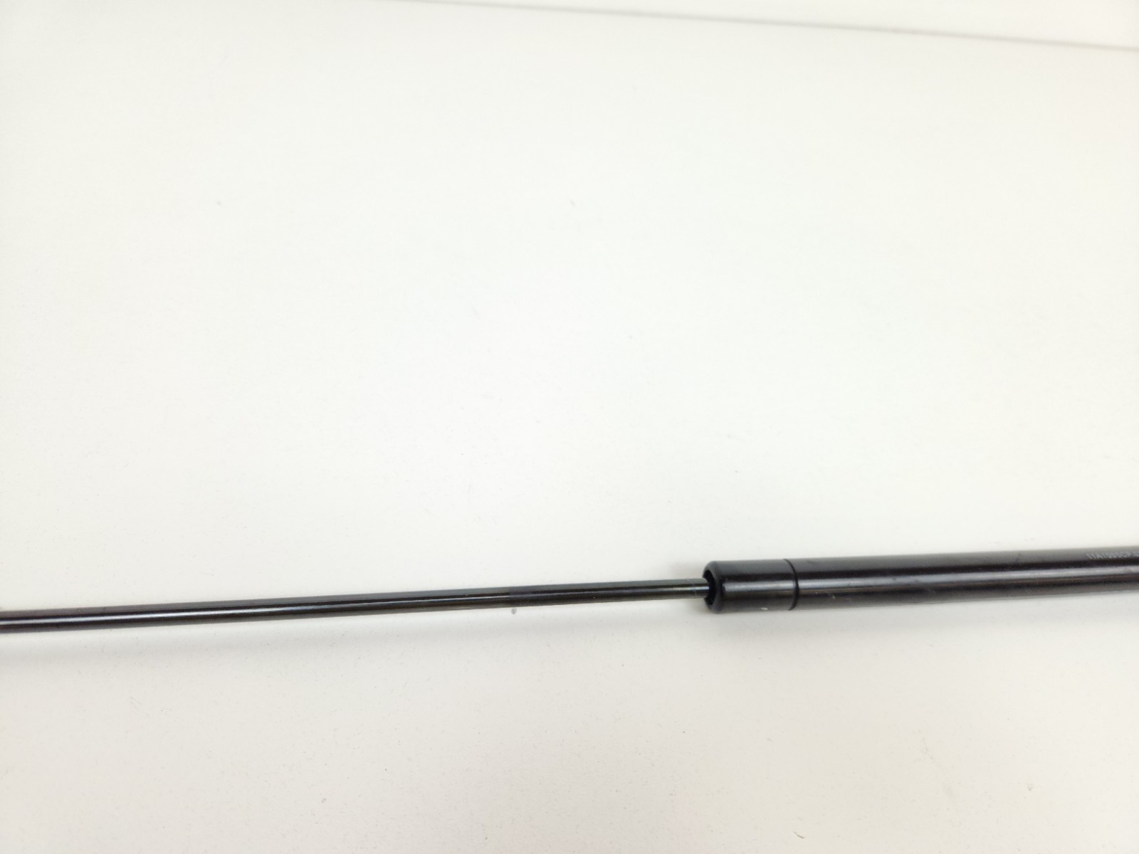 2015-2016 MCLAREN 650S FRONT RIGHT SIDE HOOD BONNET SHOCK STRUT 11A1085CP03 OEM 