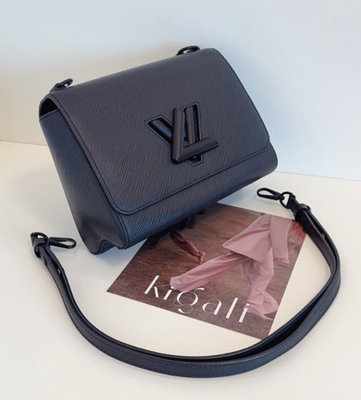 Louis Vuitton Twist so black Epi Leather Chain Shoulder bag