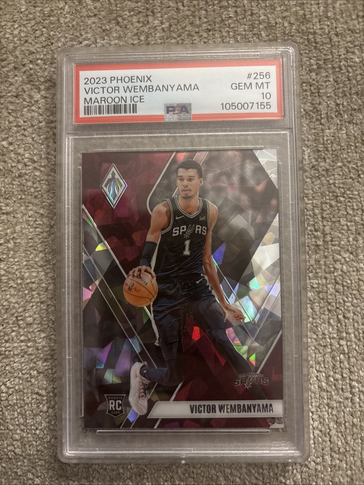 2023-24 Panini Phoenix - Rookies Victor Wembanyama #256 Maroon ice /275