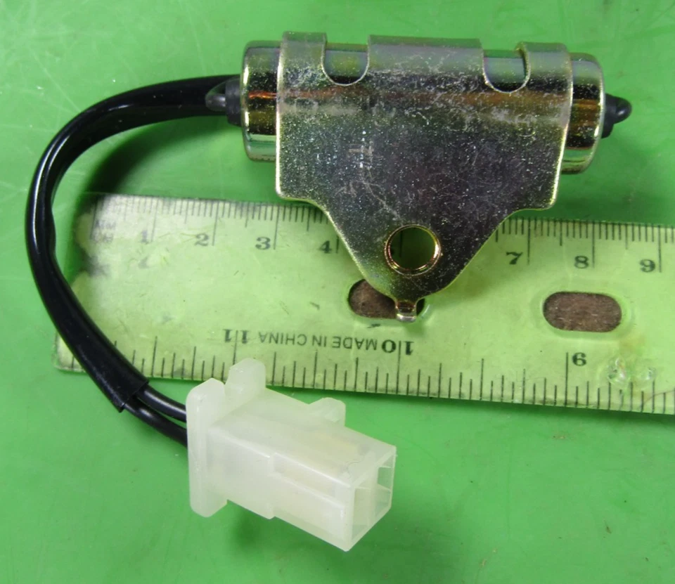 Condensador Yamaha 1973-1974 TX500 1975-1978 XS500🔥 371-81625-10🔥NOS🔥OEM Foto 2 de 3