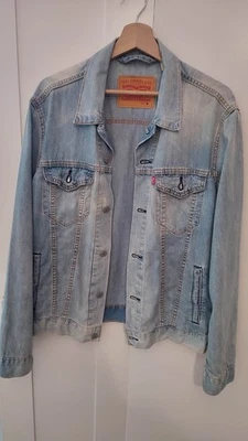 Levi's Trucker Jacket