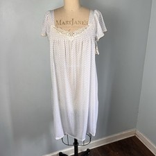 NWT Miss Elaine Short Sleeve Lace Nightgown Cottage Prairie White Small Rose USA
