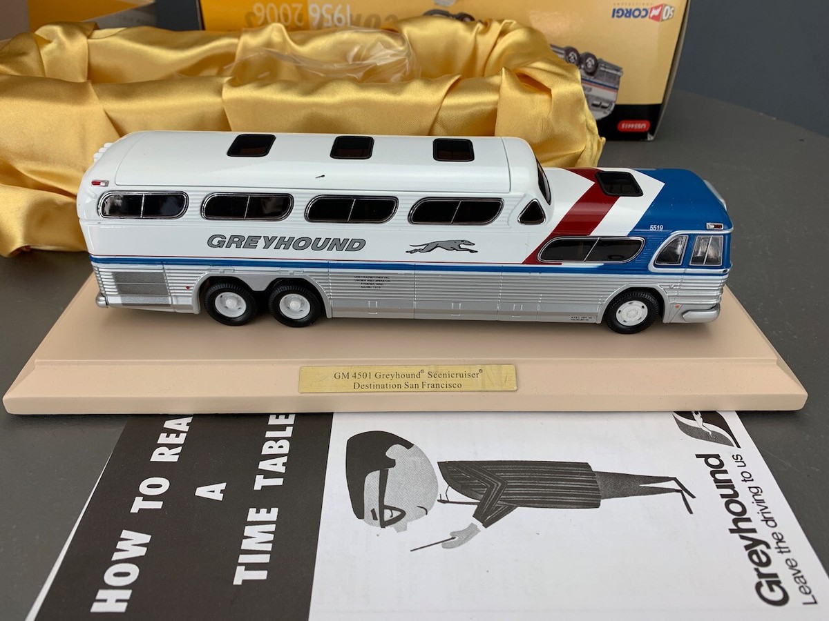1/50 Corgi 50th Anniv US54415 GM 4501 Greyhound Scenicruiser
