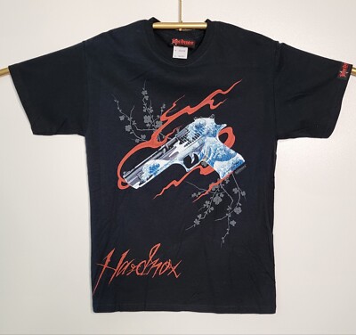 Vintage Hardnox men smoking gun T-shirt size: M black. L 27.5” W