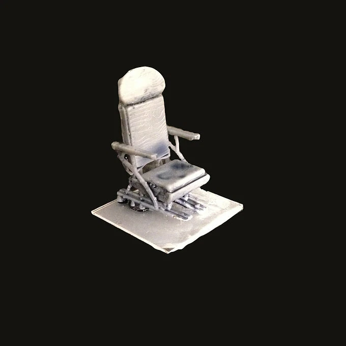 FAST-FIX 1/48 B-29 Superfortress Pilot and Co-Pilot Seat Resin Upgrade RF48200 - Image 3 of 4