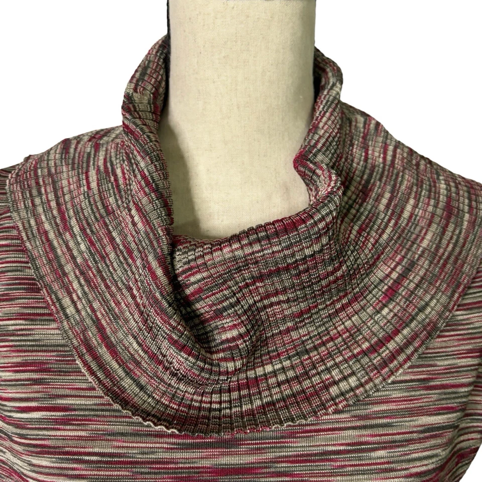 Blusa Jones New York Feminina XL Decote Capuz Sem Mangas Borgonha Mix Top - Imagem 2 de 4