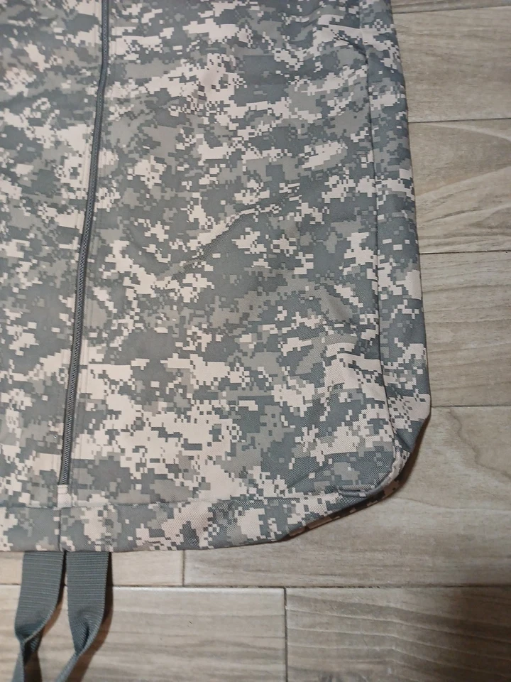 Bolsa de ropa de equipaje Mercury camuflada táctica 36" H x 24" W x 5" D camuflaje Foto 4 de 4