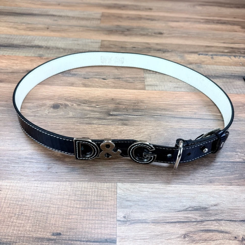 Cinturón de cuero Dolce Gabbana D&G con hebilla con logotipo para mujer azul brillante talla 36 pulgadas Foto 2 de 4