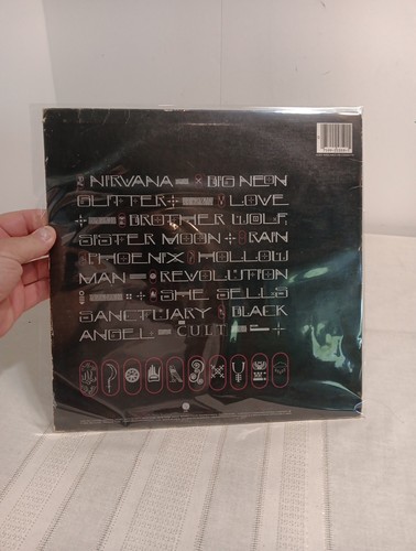 The Cult. Love. 1985 US press of classic goth rock album. Promotional Vinyl. - Picture 9 of 12