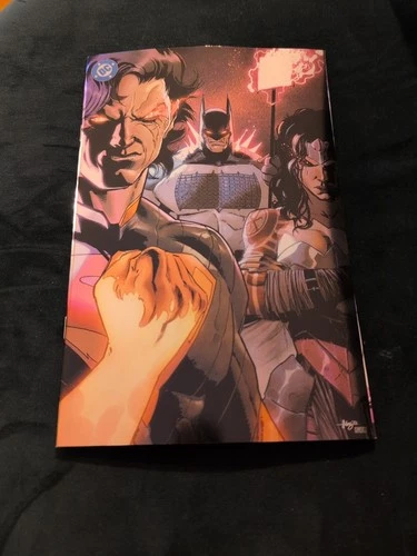 DC KO #4 FOIL JAVI FERNANDEZ ABSOLUTE VARIANT BATMAN WONDER WOMAN SUPERMAN 1