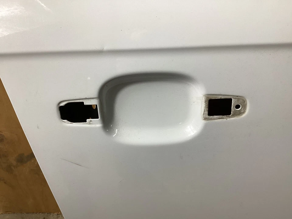 2012-2016 AUDI A4 B8 Passenger Side Door Shell OEM | Front Right Skin Panel Foto 4 de 4