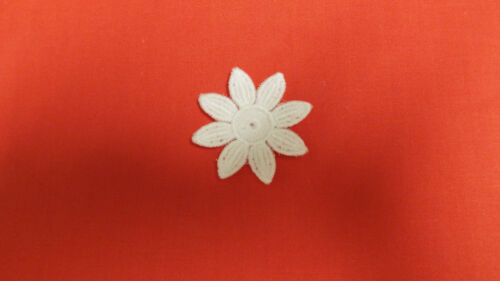 5pcs Iron on / sew on, White, Guipure Lace ,Applique, Daisy-Flower Motifs (4cm) - Picture 2 of 3